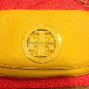 TORY BURCH MUSTARD YELLOW CROSSBODY CLUTCH NO OFFERS